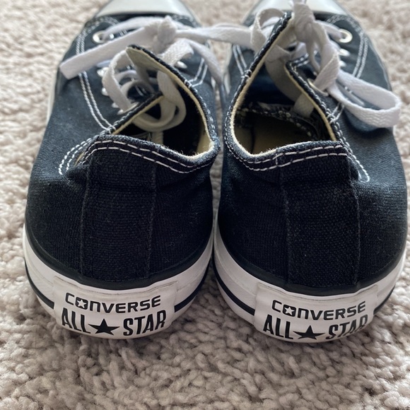 Chuck Taylor Converse - Picture 4 of 7